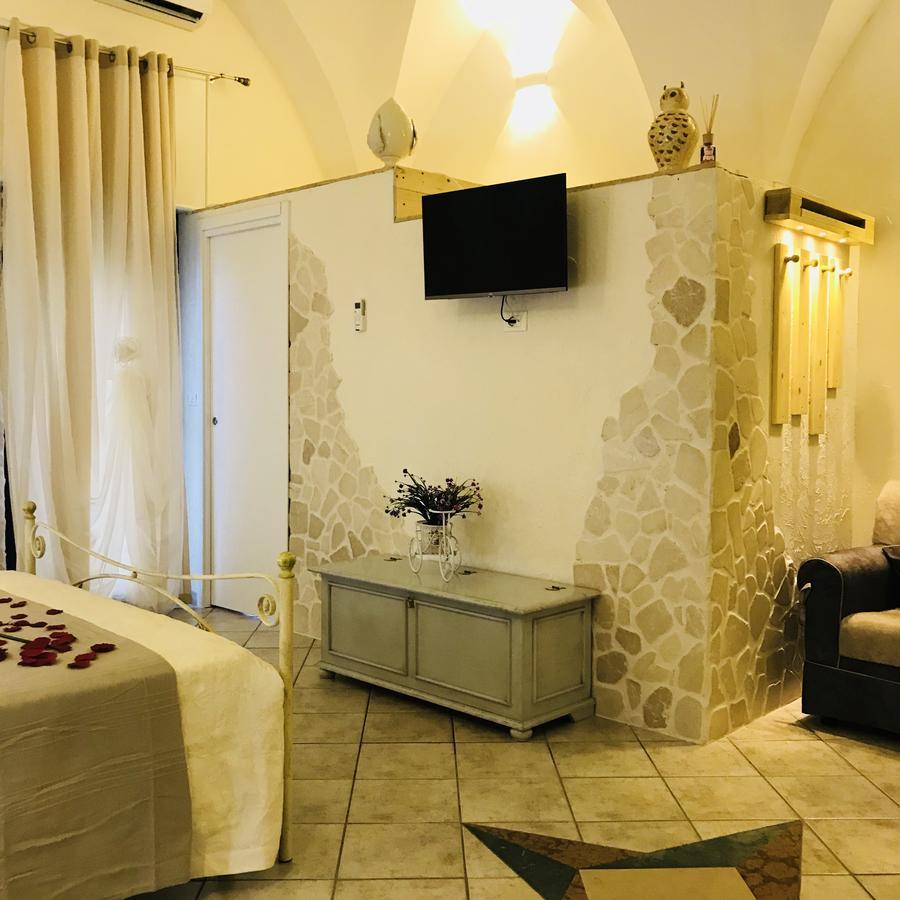 26 Suite Home Остуни Экстерьер фото