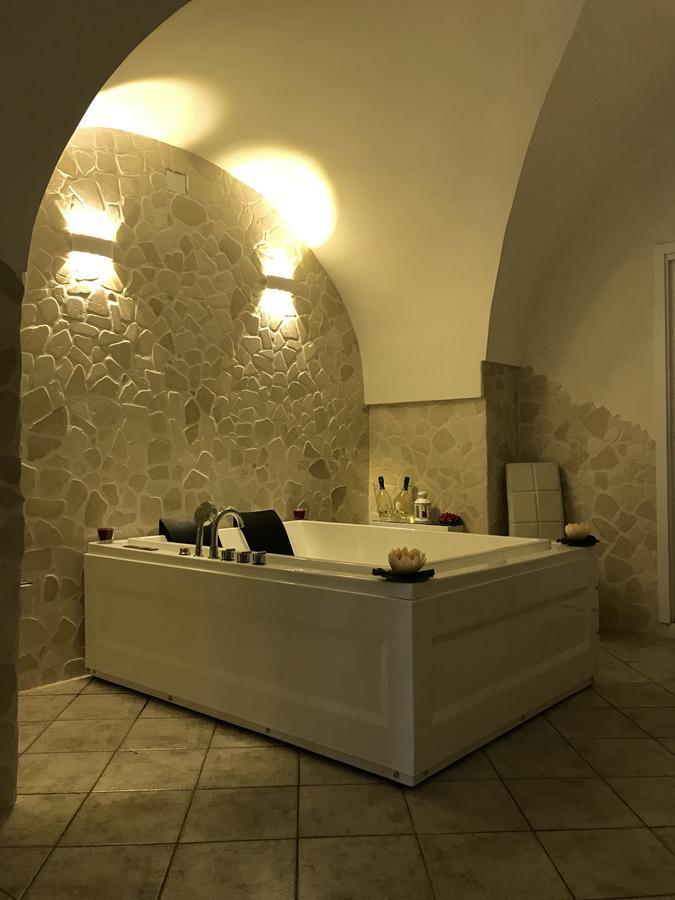 26 Suite Home Остуни Экстерьер фото