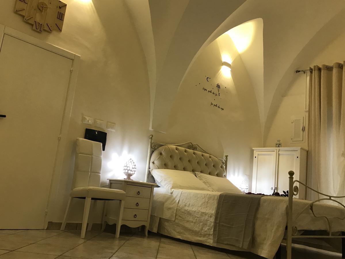 26 Suite Home Остуни Экстерьер фото