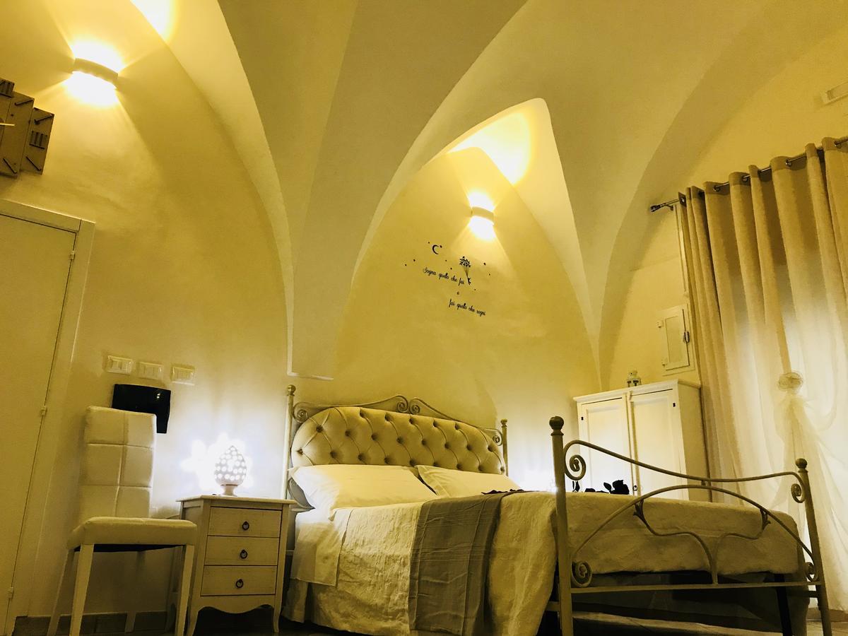 26 Suite Home Остуни Экстерьер фото