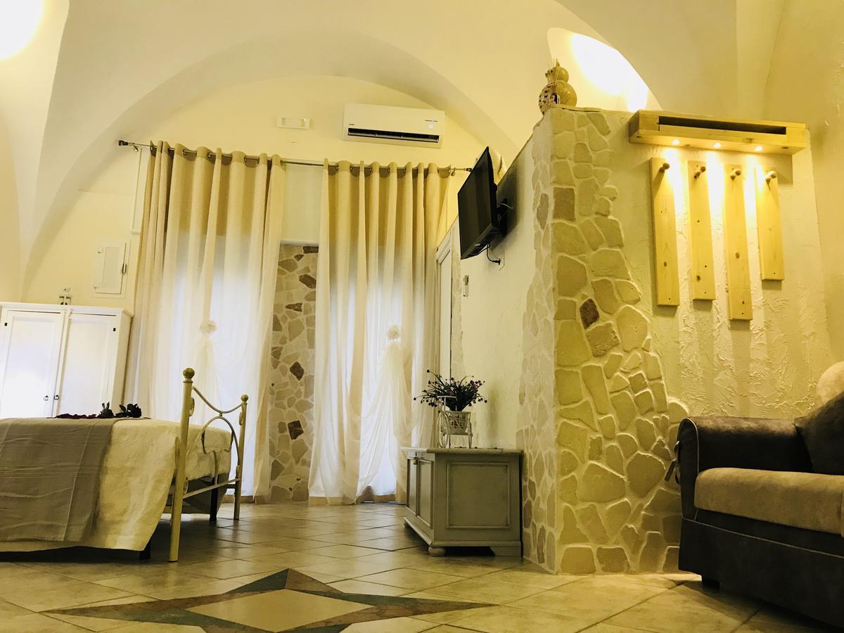 26 Suite Home Остуни Экстерьер фото