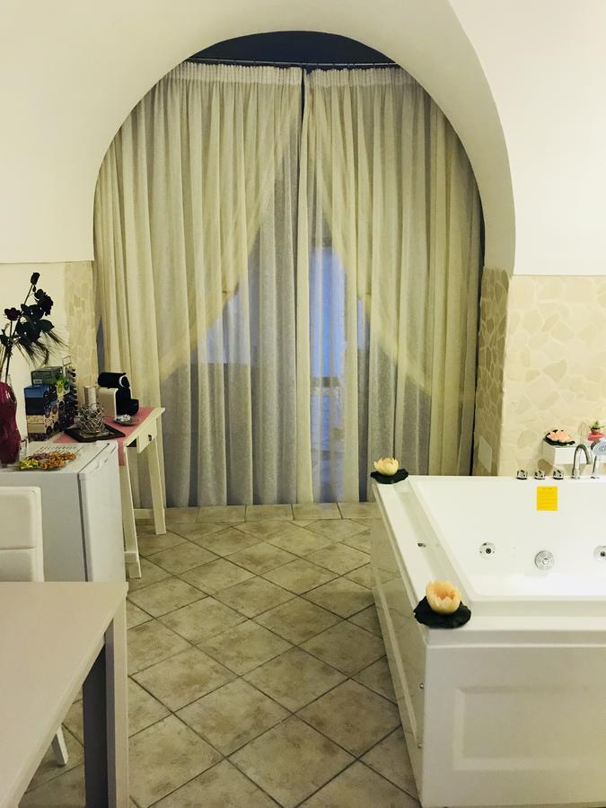 26 Suite Home Остуни Экстерьер фото